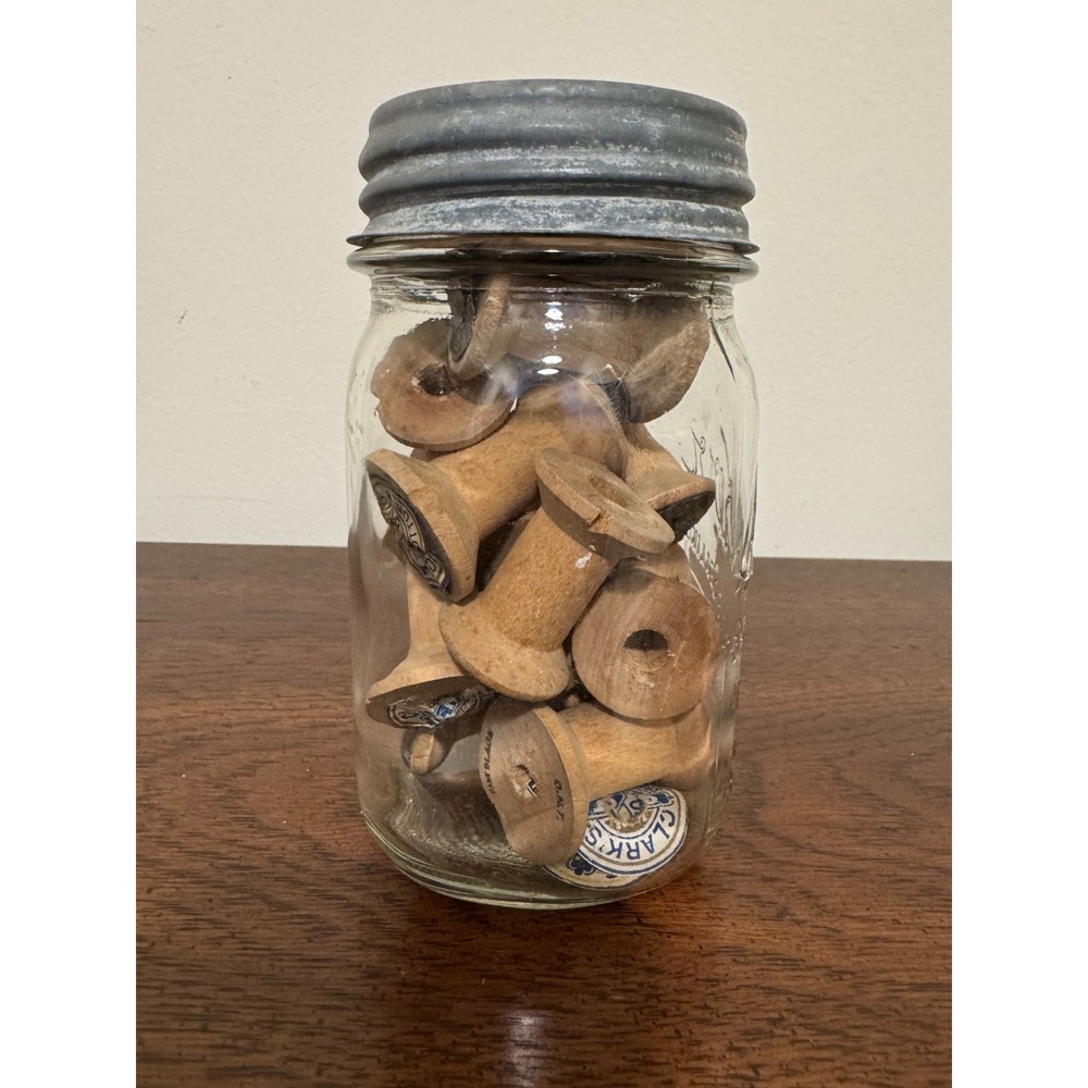 Vintage Kerr Self Sealing Pint Mason Jar #14 Zinc Lid Filled w/12 Wooden Spools